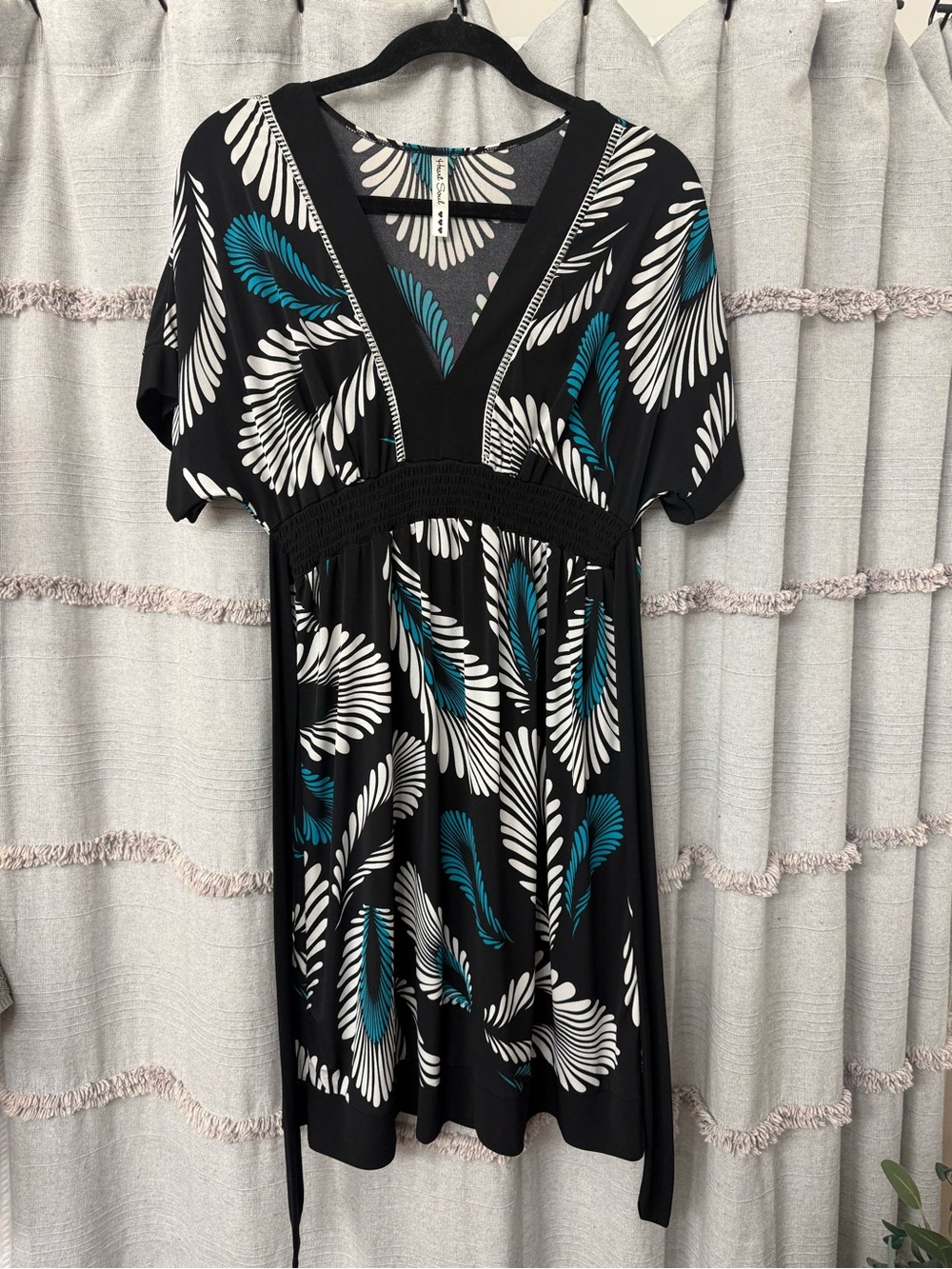 Heart Soul Women's Dress Black, Cream, Teal Midi, V-Neck, Short Sleeve-SIZE L